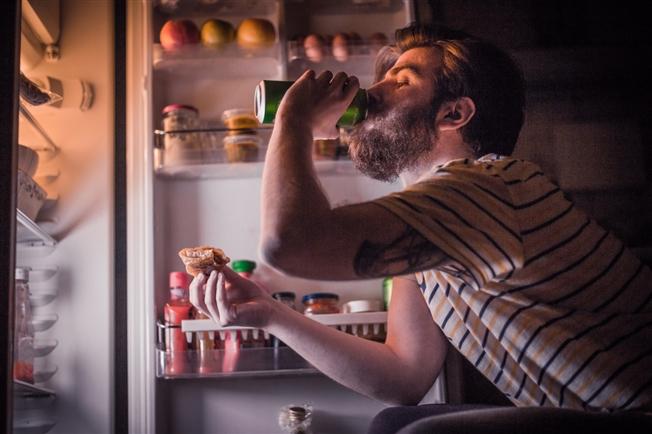 Kaip numesti svorį ir jo neatgauti – realus planas normaliam žmogui be dietų ir kančios